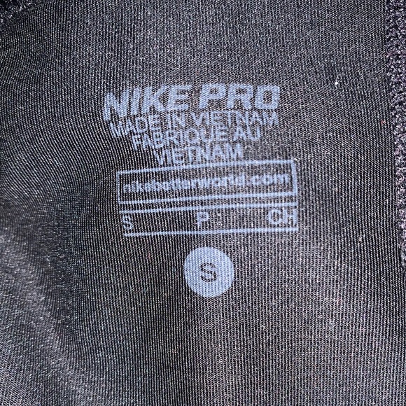Black Nike Pro shorts 3” inseam - Picture 4 of 4